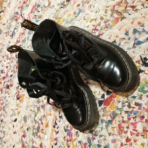 Dr. Martens Molly Boot